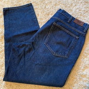 L.L bean men jeans size 38 classic fit blue color 100% cotton